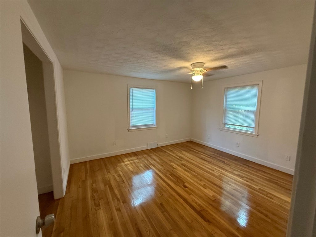 266 Lowell St, Wilmington, MA, 266 Lowell St, Wilmington, MA Photo #9