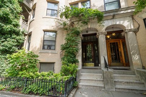 Photo of 49 Winchester St #2, Brookline, MA 02446 (MLS # 73487853)