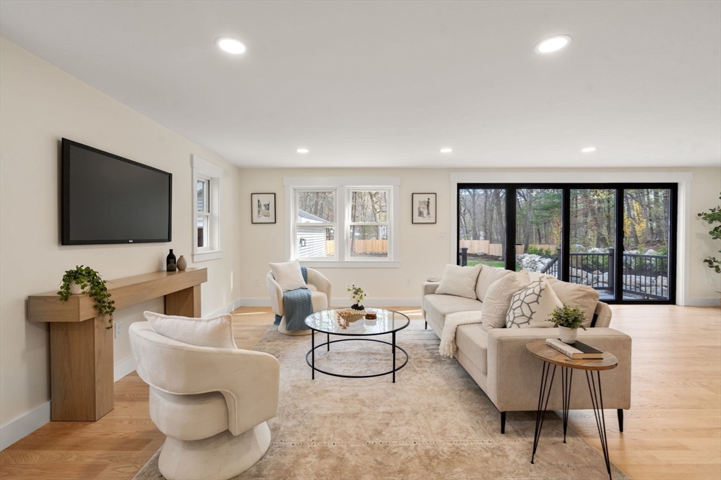 30 Oakridge Ave