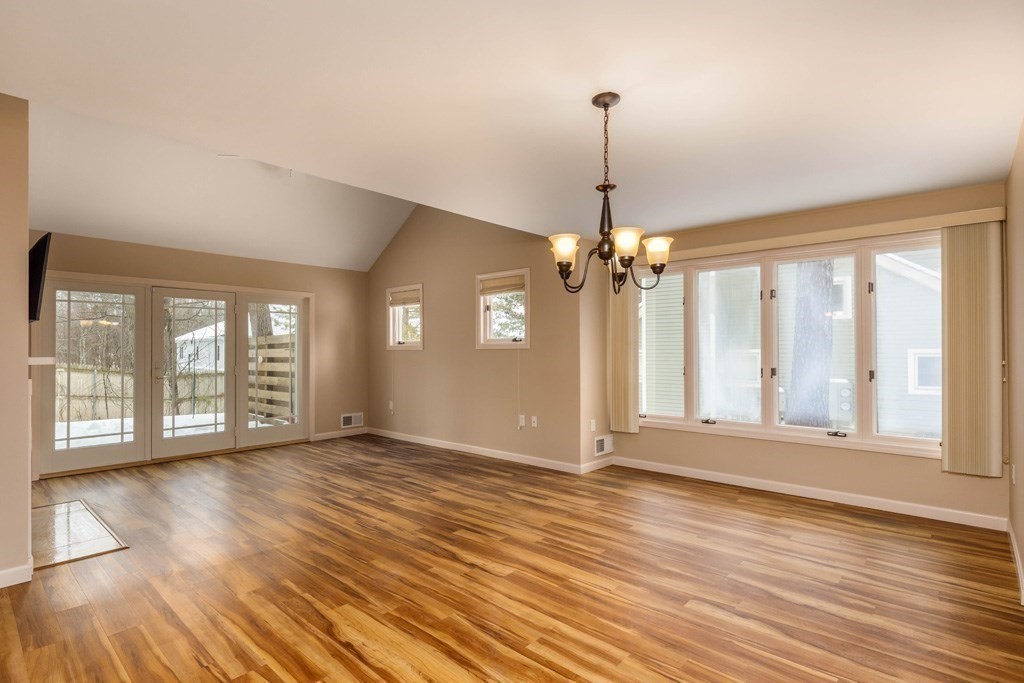 535 South Street 3-3C