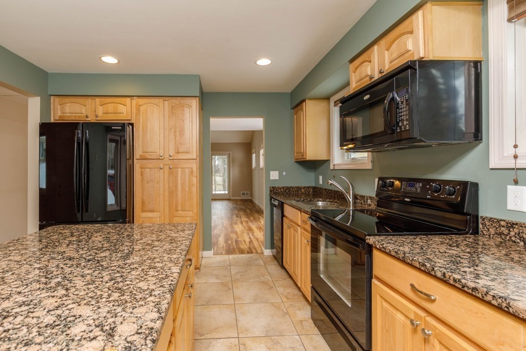 535 South Street 3-3C