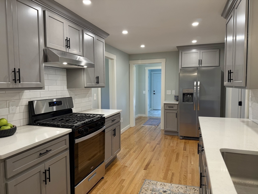 132 Meadow Rd