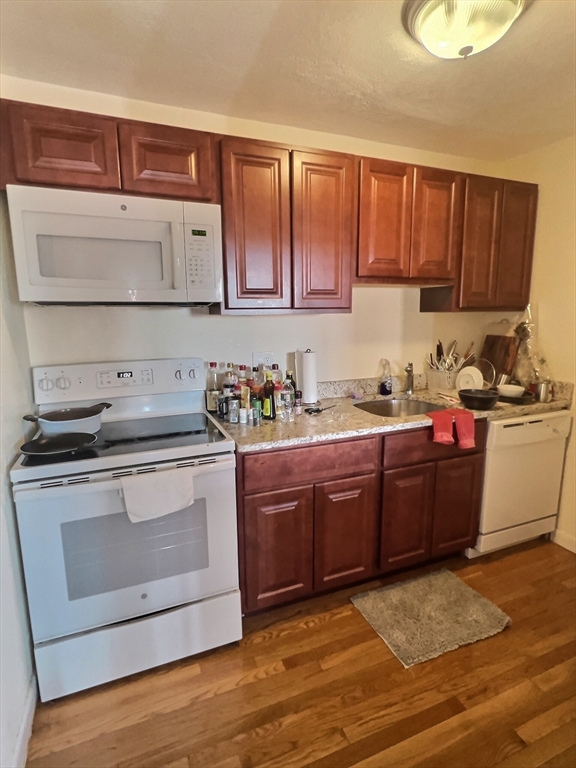 1027 Commonwealth Ave 32