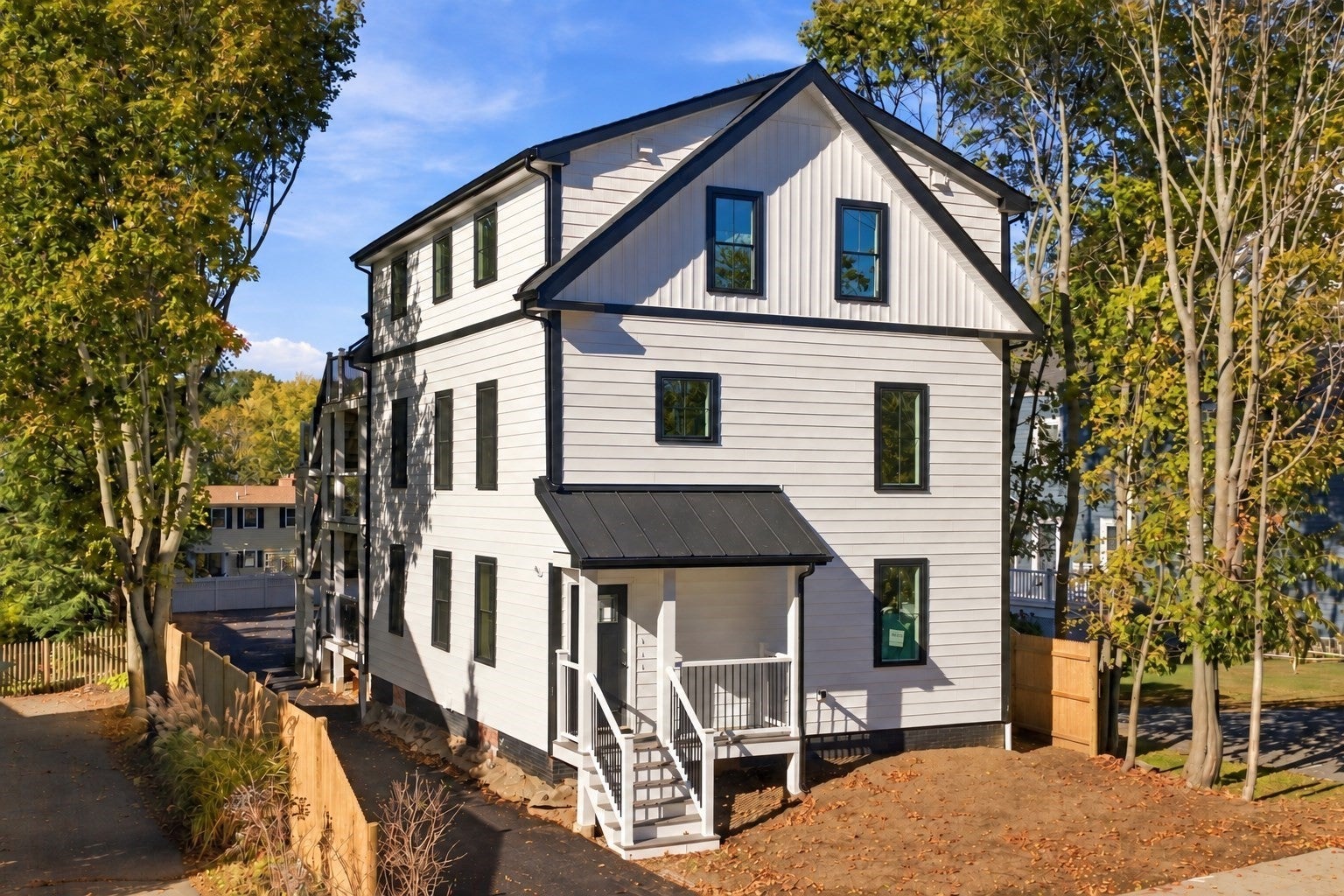 114 Hale St 1