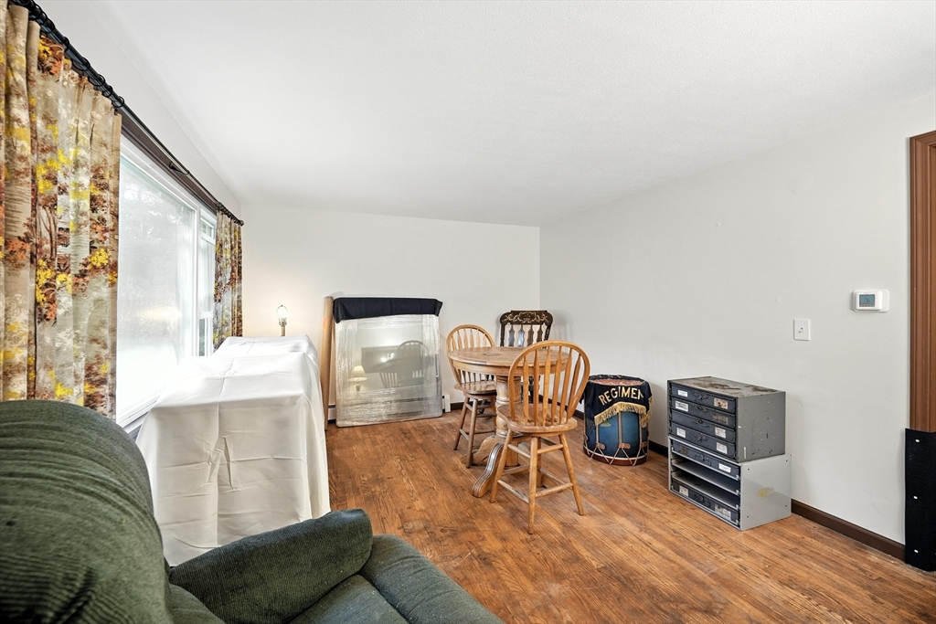 43 Colony Dr