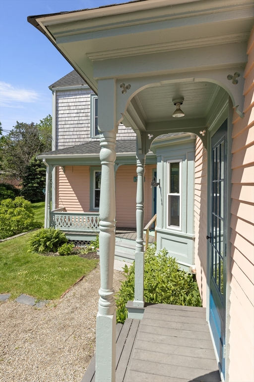 7 Main St
