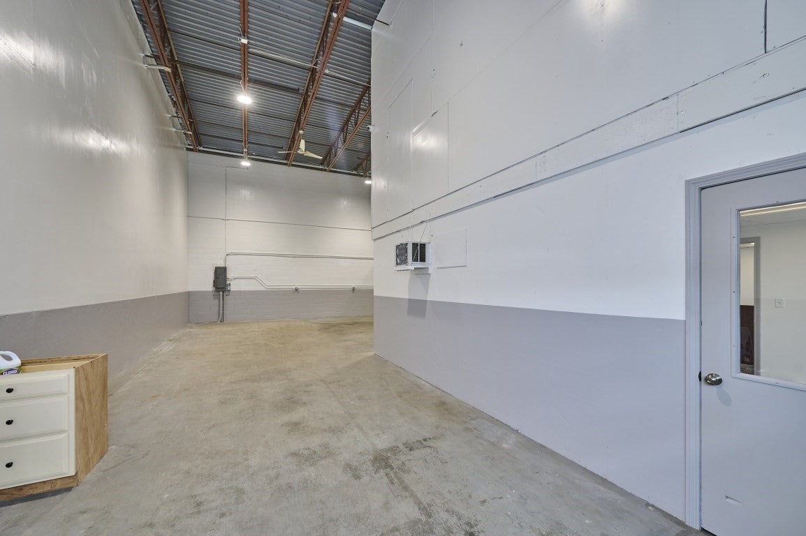 1C Melvin St