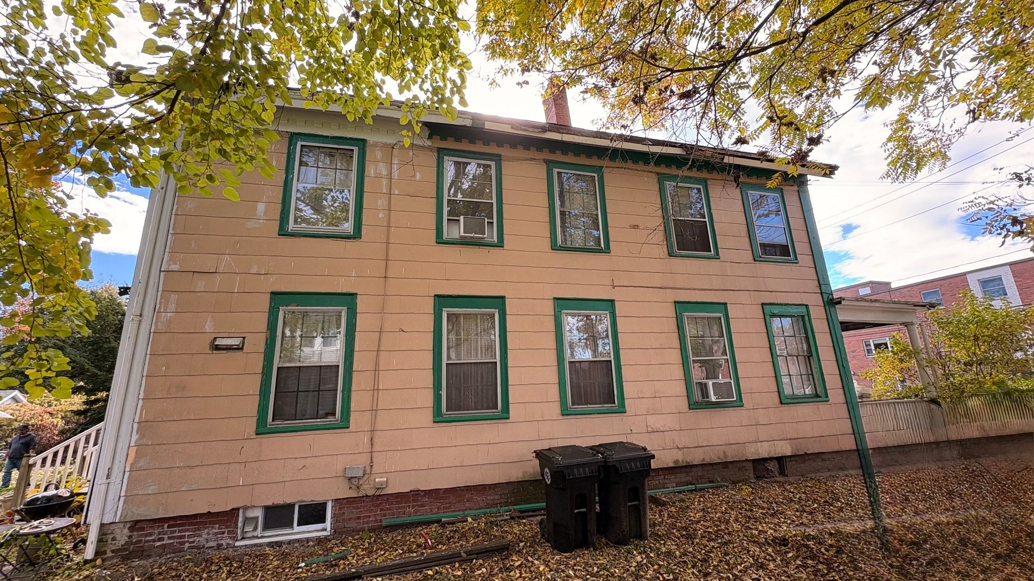 40-42 Irving St