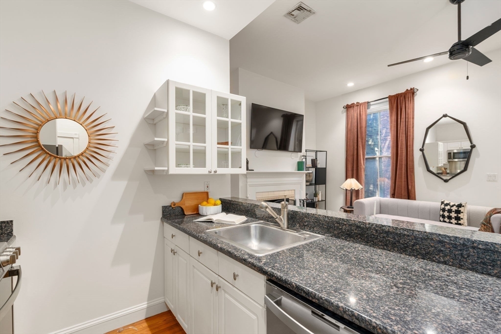 85 Dartmouth St 2