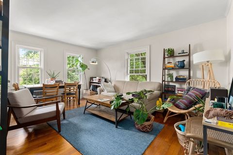 Photo of 1 Garden Court #4, Cambridge, MA 02138 (MLS # 73415319)