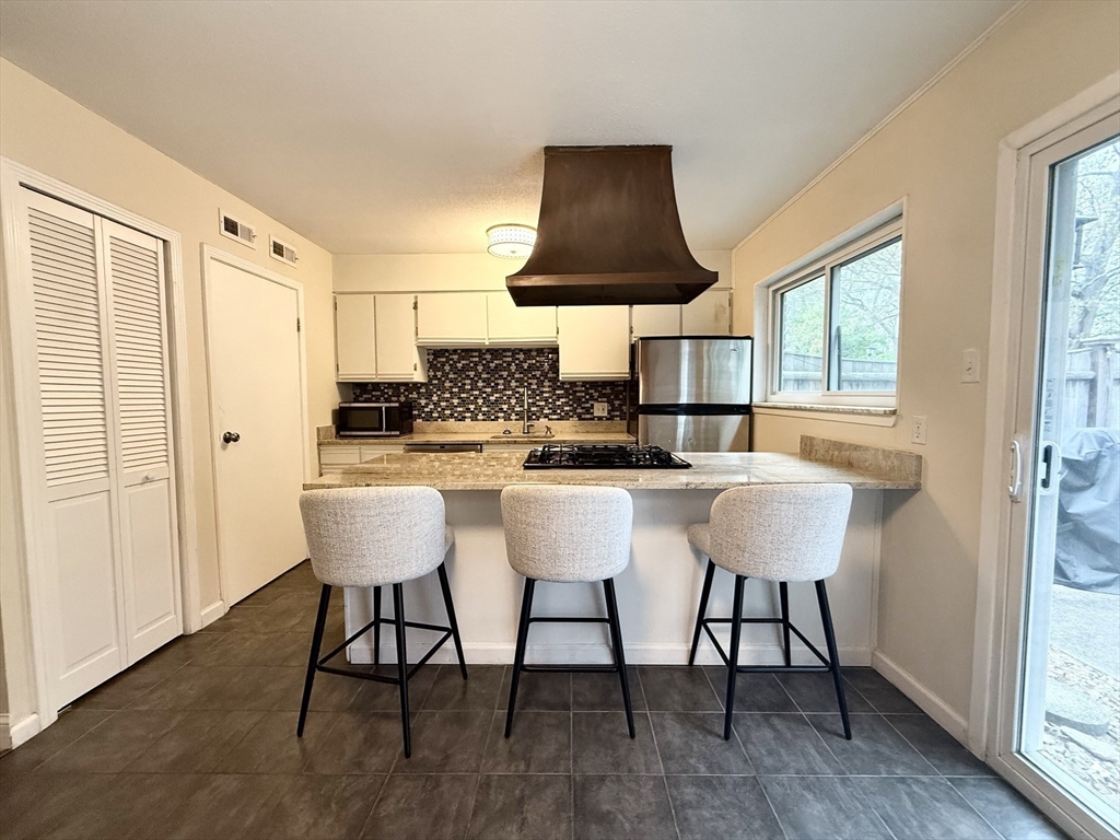 115 Jamestown Drive 115