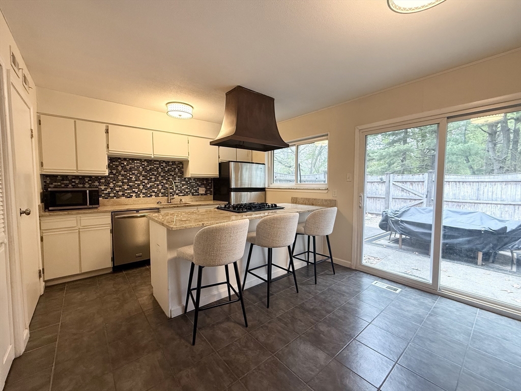 115 Jamestown Drive 115