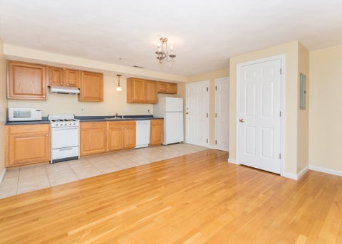 Photo of 10 Middle Street Ct #7, Waltham, MA 02451 (MLS # 73546597)