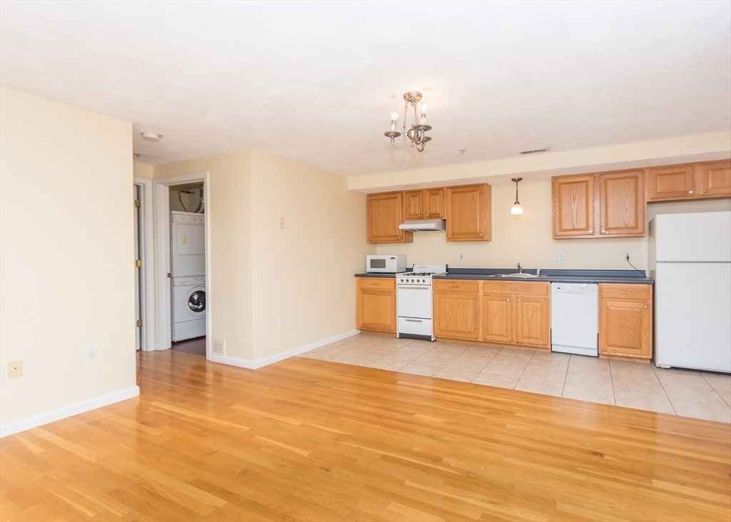 10 Middle Street Ct 7