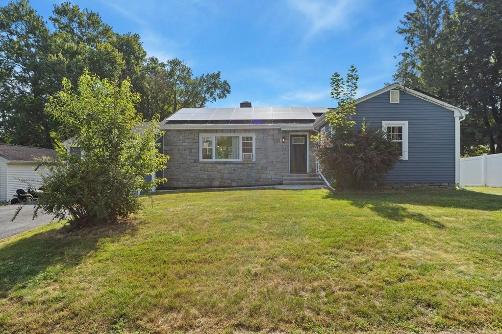 5 5th Ave, Dudley, MA Photo #2