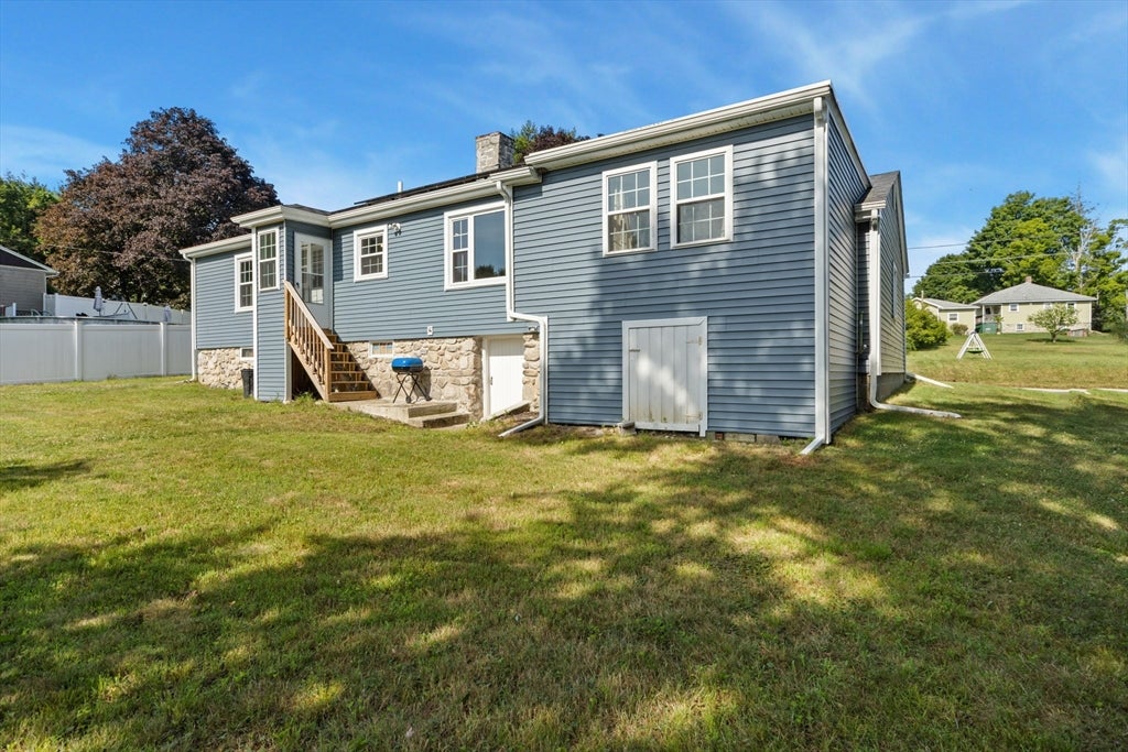 5 5th Ave, Dudley, MA Photo #39