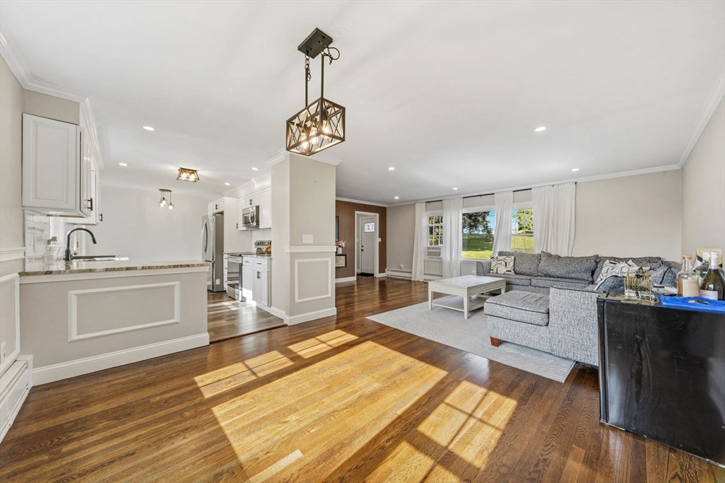 5 5th Ave, Dudley, MA Photo #12