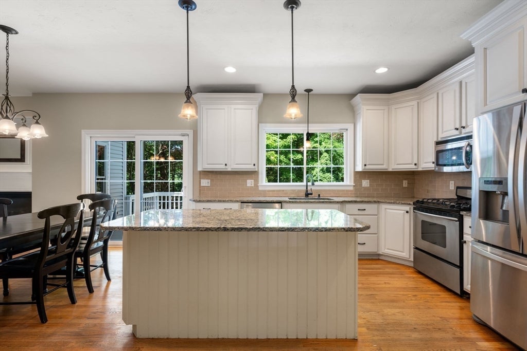 12 Rocky Woods Rd, Hopkinton, MA, 12 Rocky Woods Rd, Hopkinton, MA Photo #10