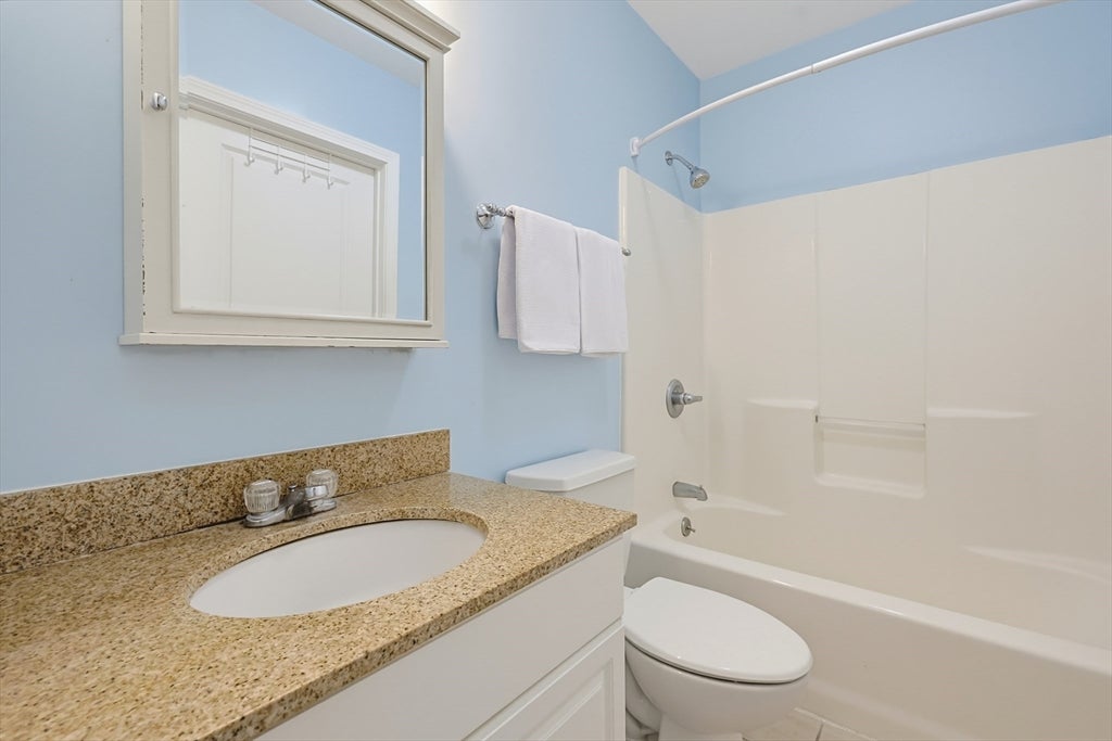 24 S Bulfinch St #201, North Attleboro, MA, 24 S Bulfinch St #201, North Attleboro, MA Photo #12