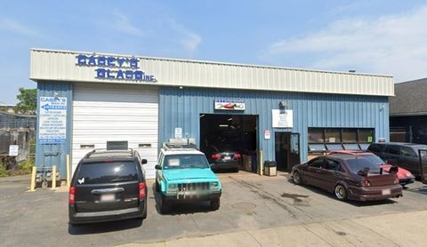 Photo of 1854 Purchase St #3, New Bedford, MA 02740 (MLS # 73392276) Photo of 1854 Purchase St #3, New Bedford, MA 02740 (MLS # 73392276)