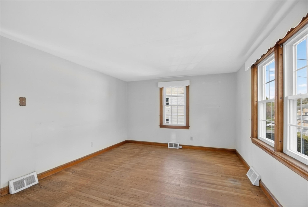 75 Connors St