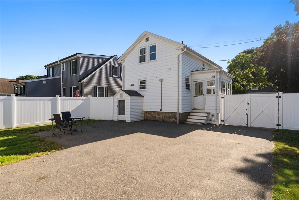 12 Johnson Ave