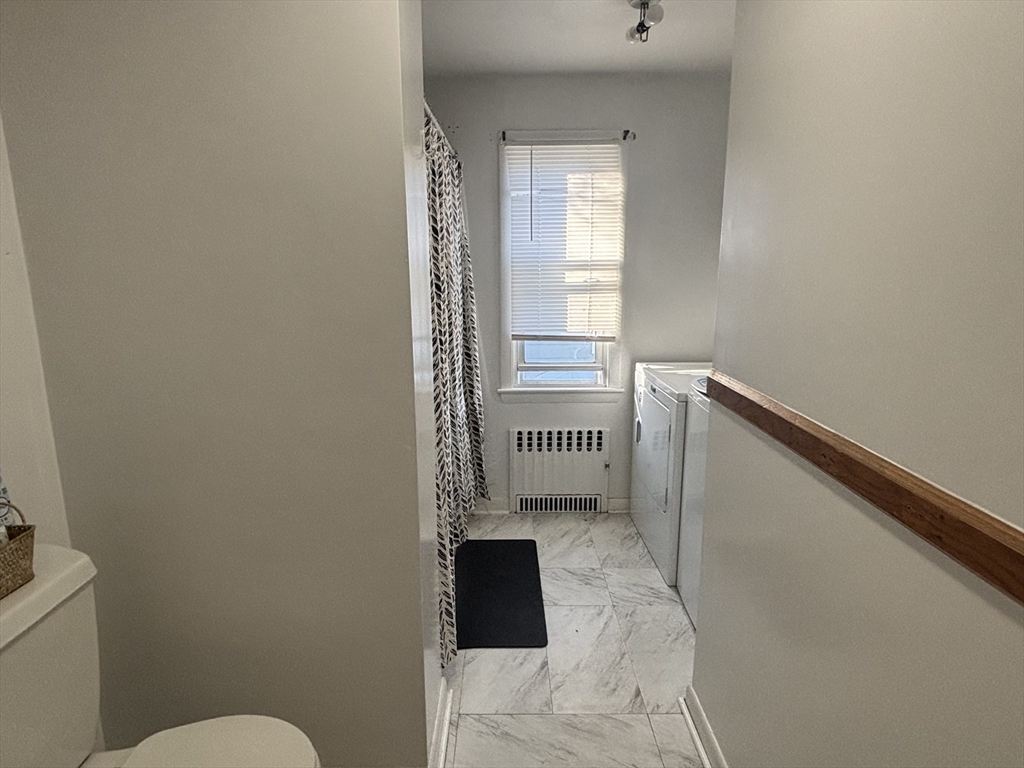 240 River St