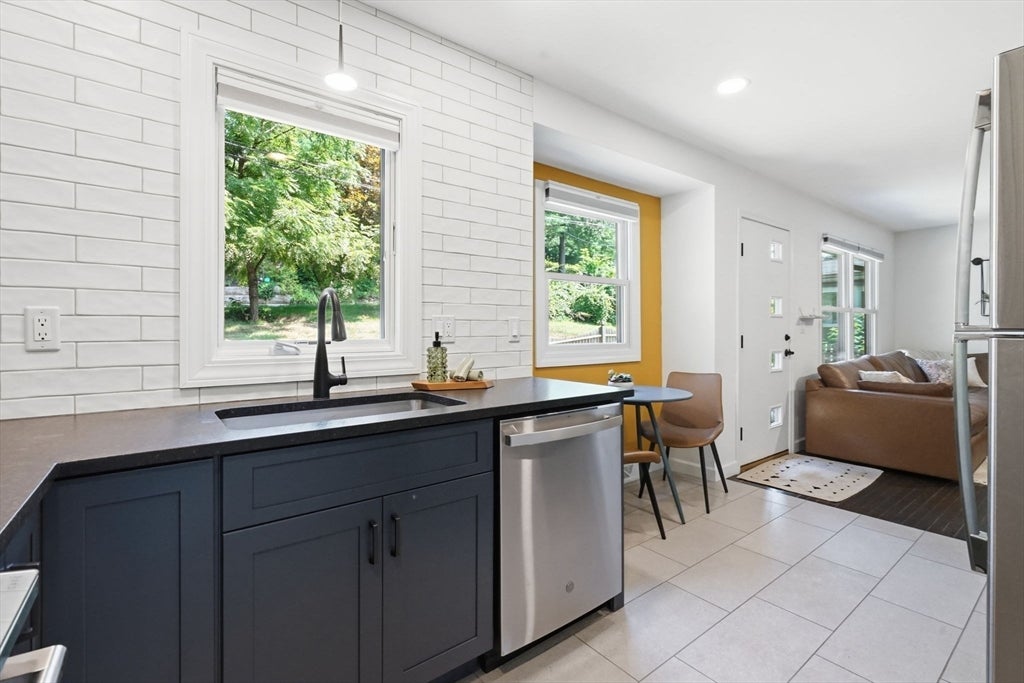 41 Miller Rd, Southwick, MA, 41 Miller Rd, Southwick, MA Photo #7