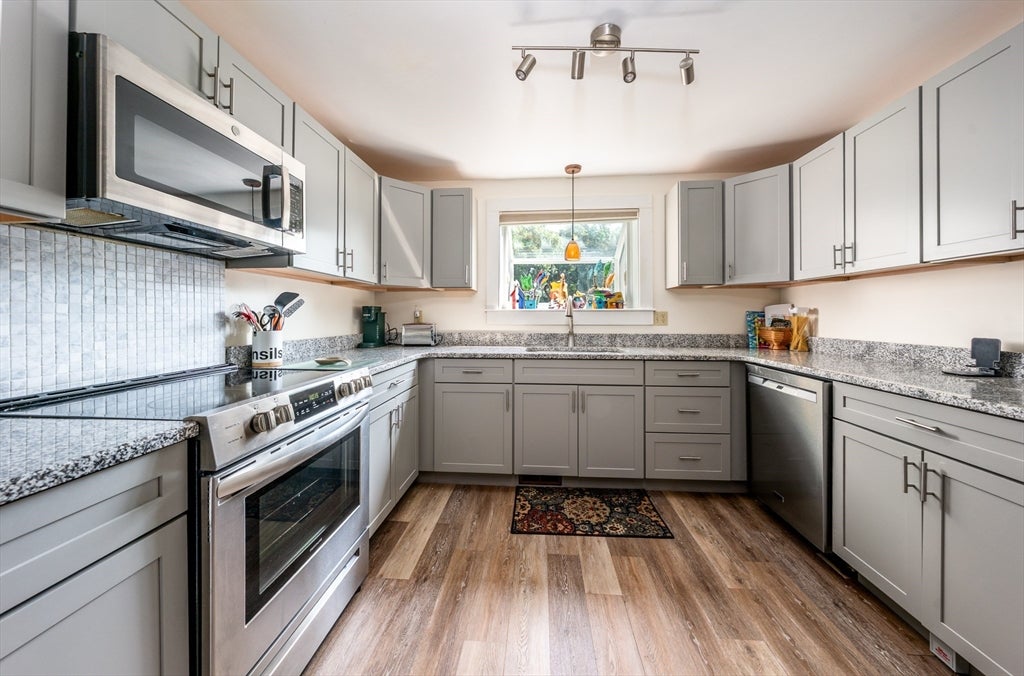 130 Shellback Way T-130, Mashpee, MA, 130 Shellback Way T-130, Mashpee, MA Photo #7