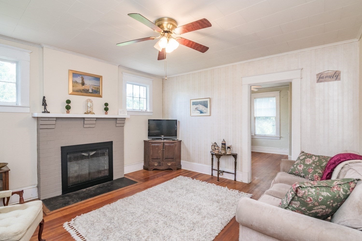 46 Walnut Street, Montague, MA, 46 Walnut Street, Montague, MA Photo #9