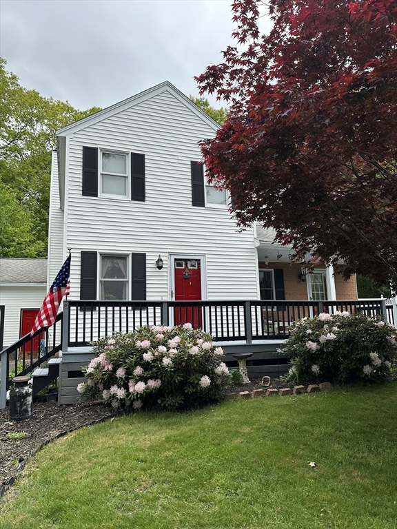 37 Teaberry Ln