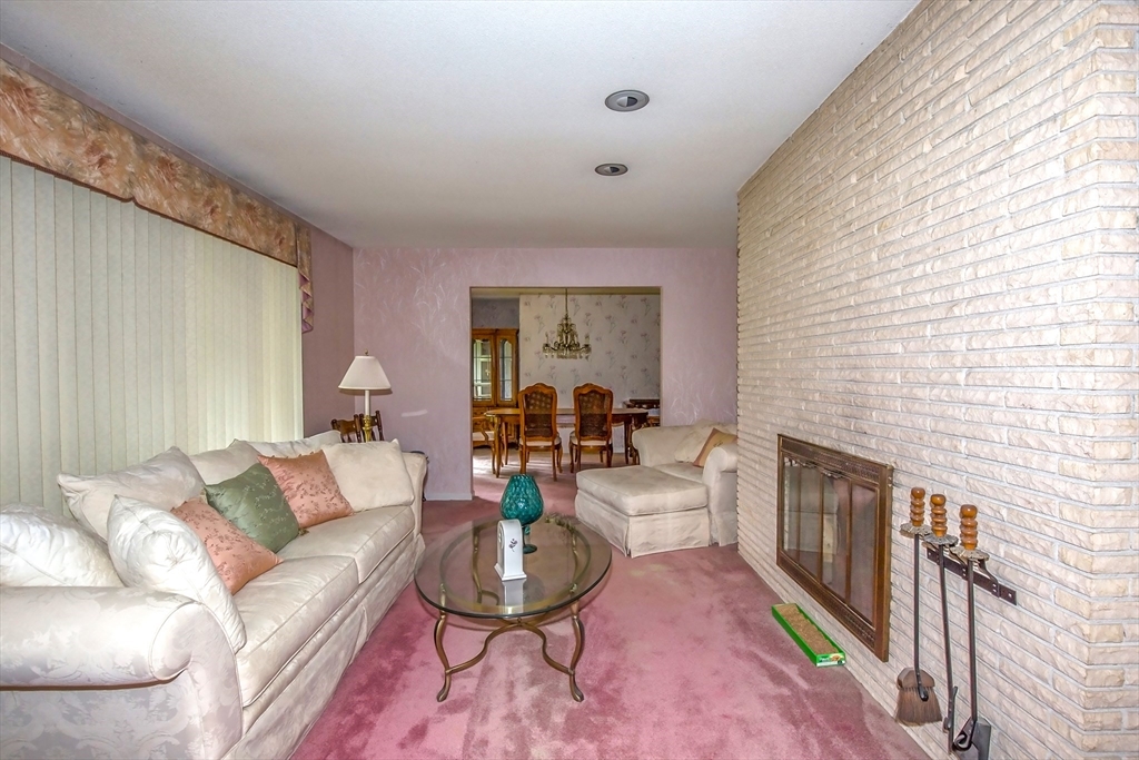 54 Pequot