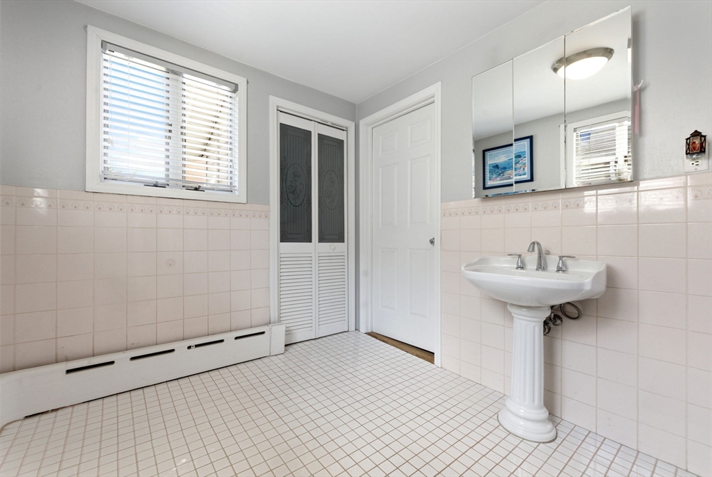 37 Lewis St, Everett, MA Photo #18