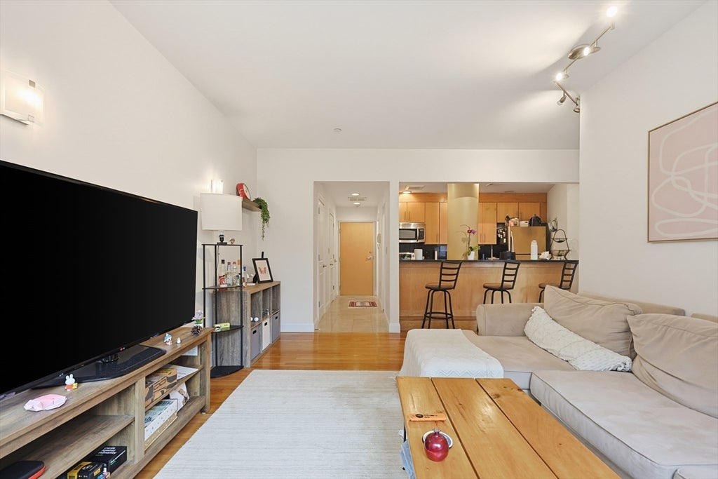 42 Beach St 6B