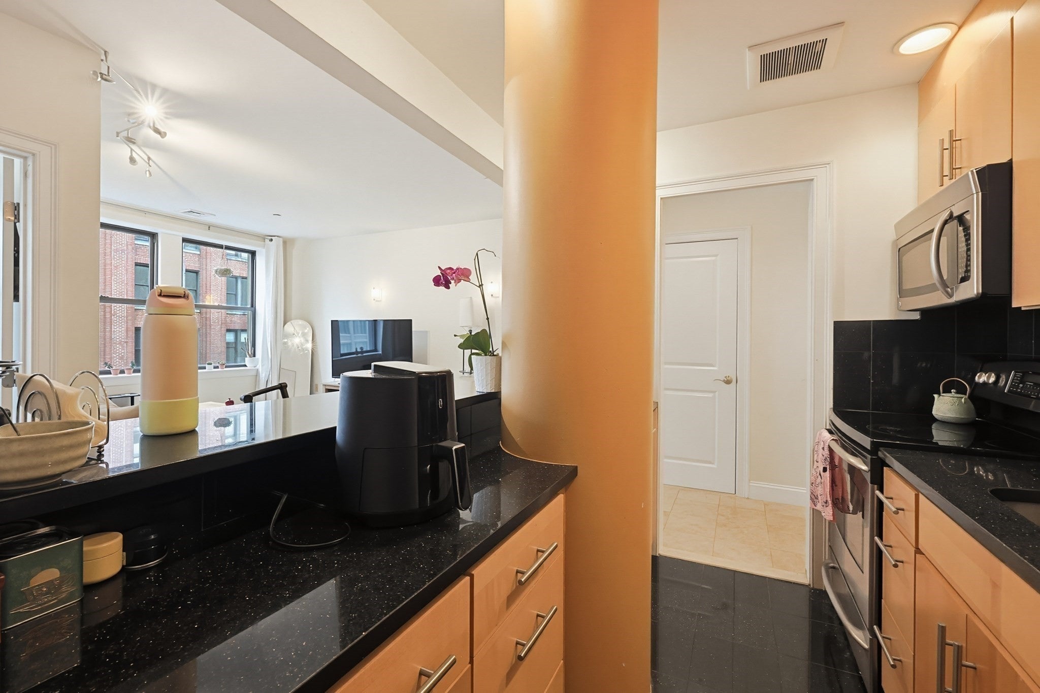 42 Beach St 6B