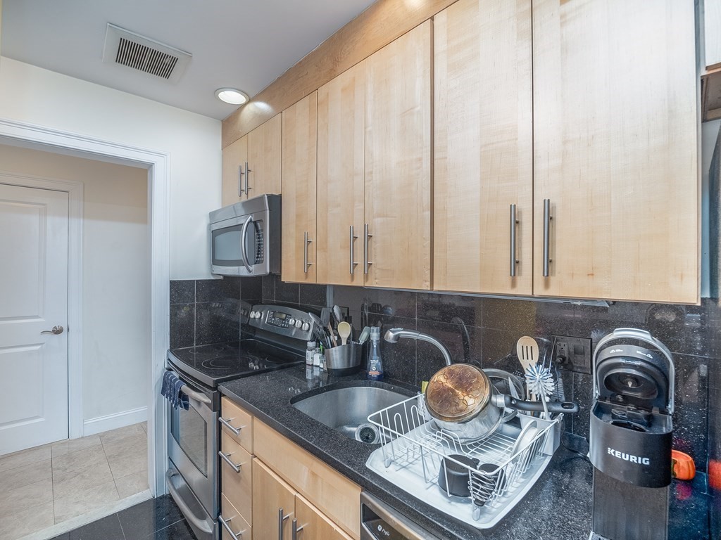 42 Beach St 6B