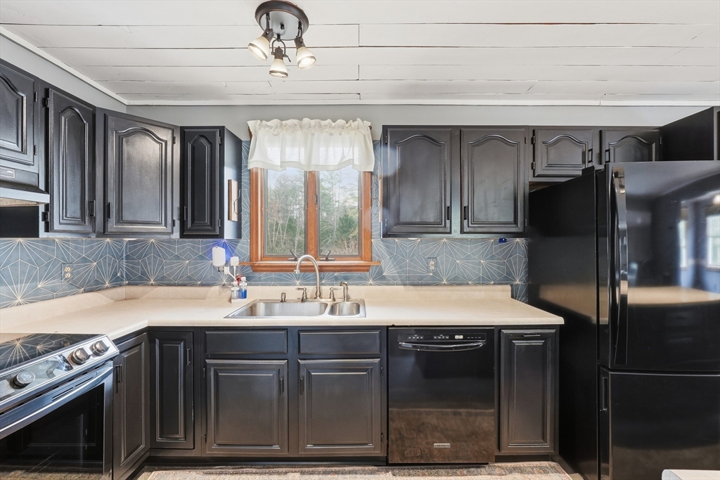 112 Williamsville Rd