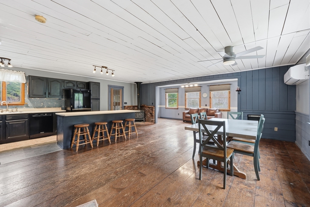 112 Williamsville Rd