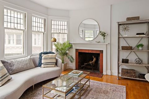 10 Dana St 202 Cambridge MA 02138