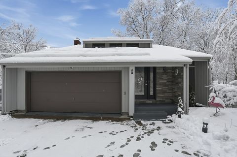 Photo of 6 Cross St, Seekonk, MA 02769 (MLS # 73469366)