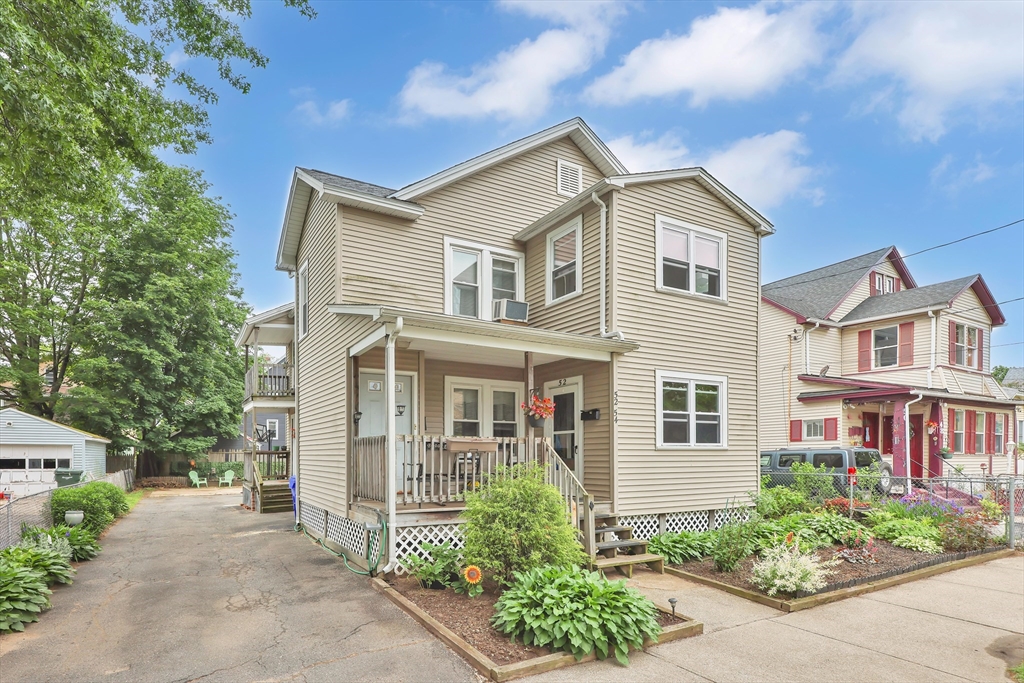 52-54 Cherrelyn St