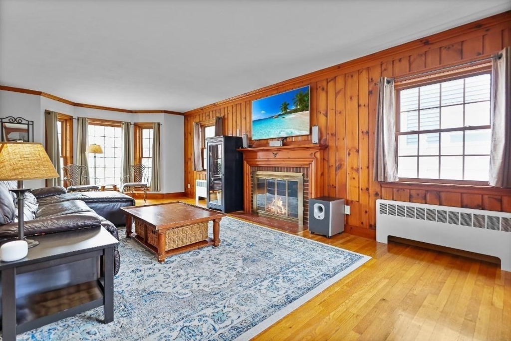 32 Maplewood St