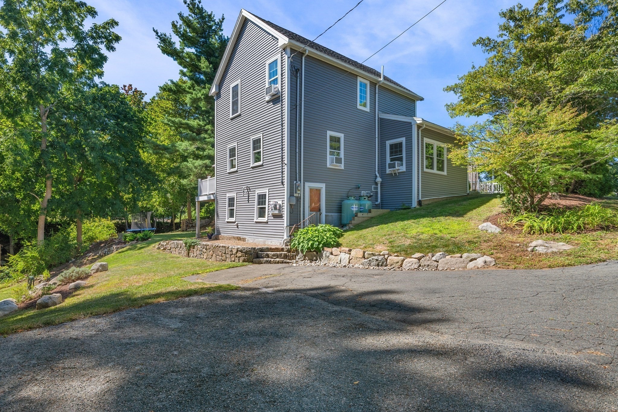 4 Lynwood AVE, Gloucester, MA Photo #2