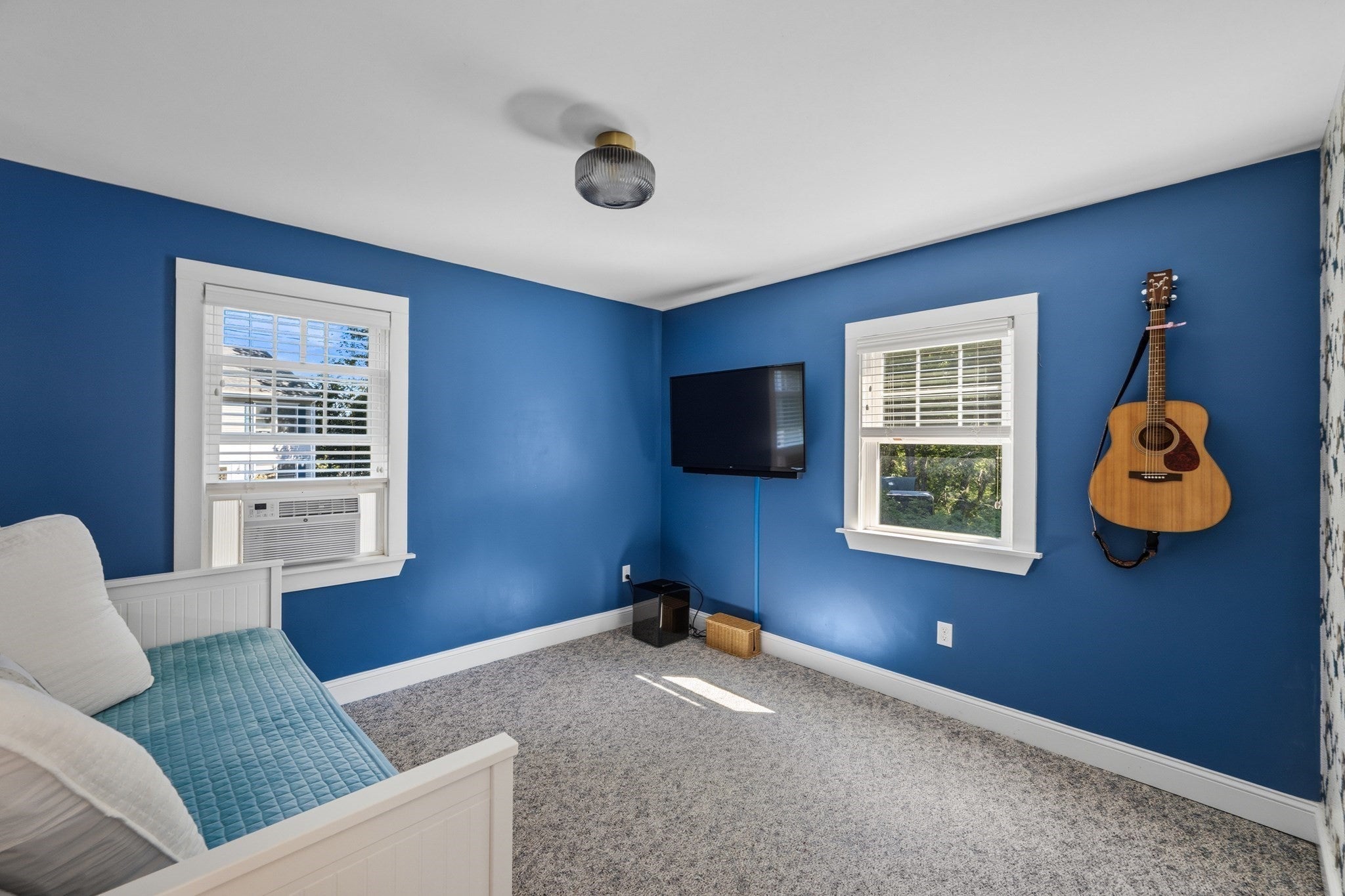 4 Lynwood AVE, Gloucester, MA Photo #15