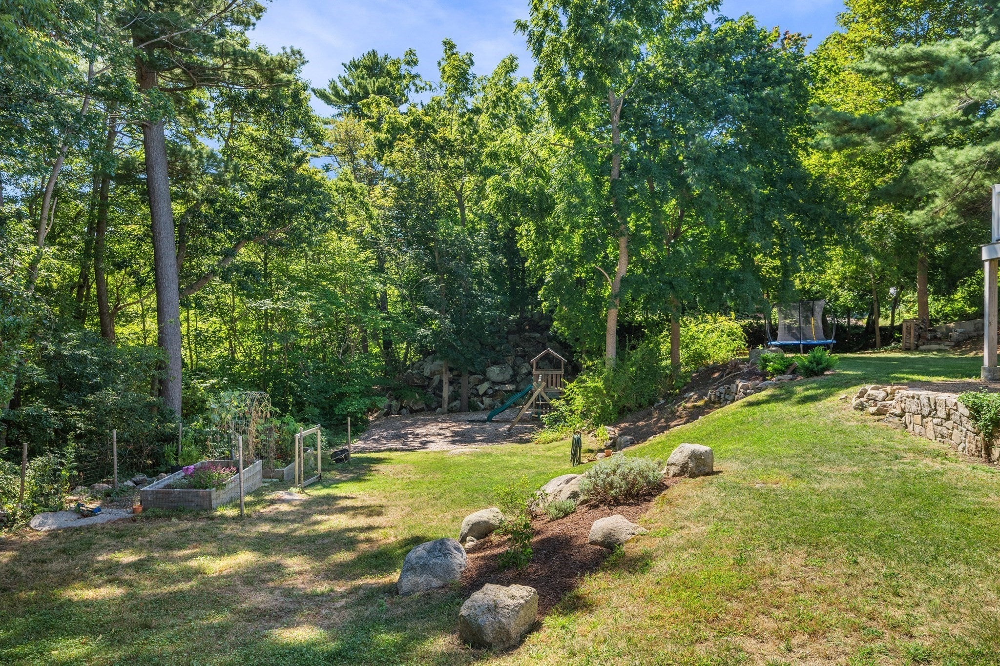 4 Lynwood AVE, Gloucester, MA Photo #32