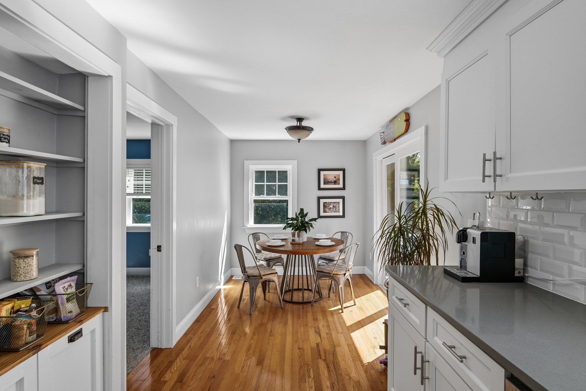 4 Lynwood AVE, Gloucester, MA Photo #11