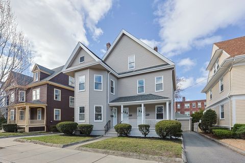 7 Hampshire St Everett MA 02149