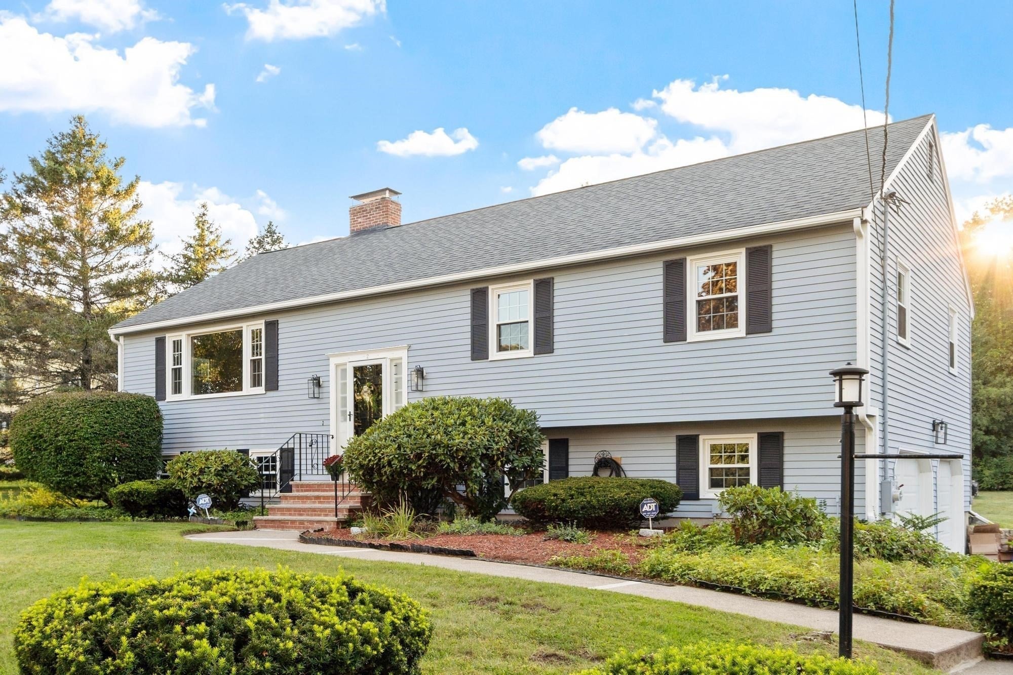 2 Dorset Circle, Andover, MA Photo #4