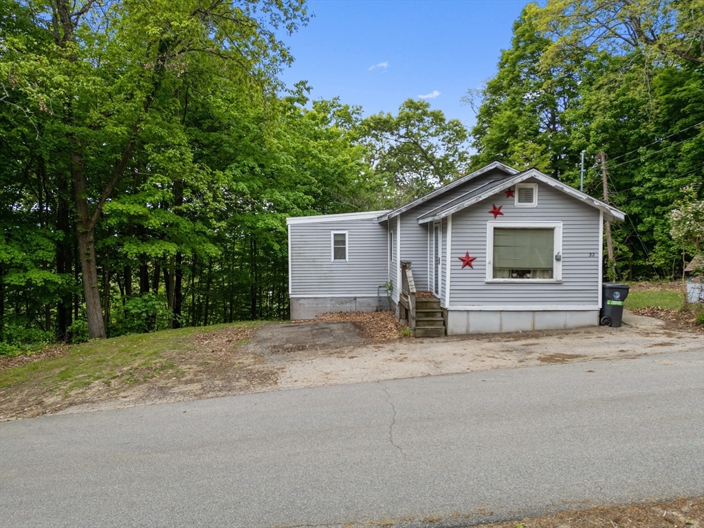 32 Powder House Ave