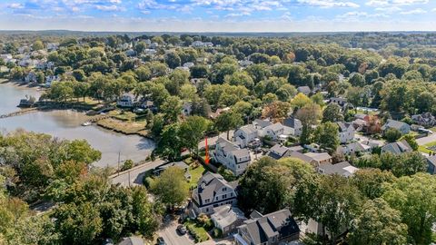 6 Whiton Ave Hingham MA 02043